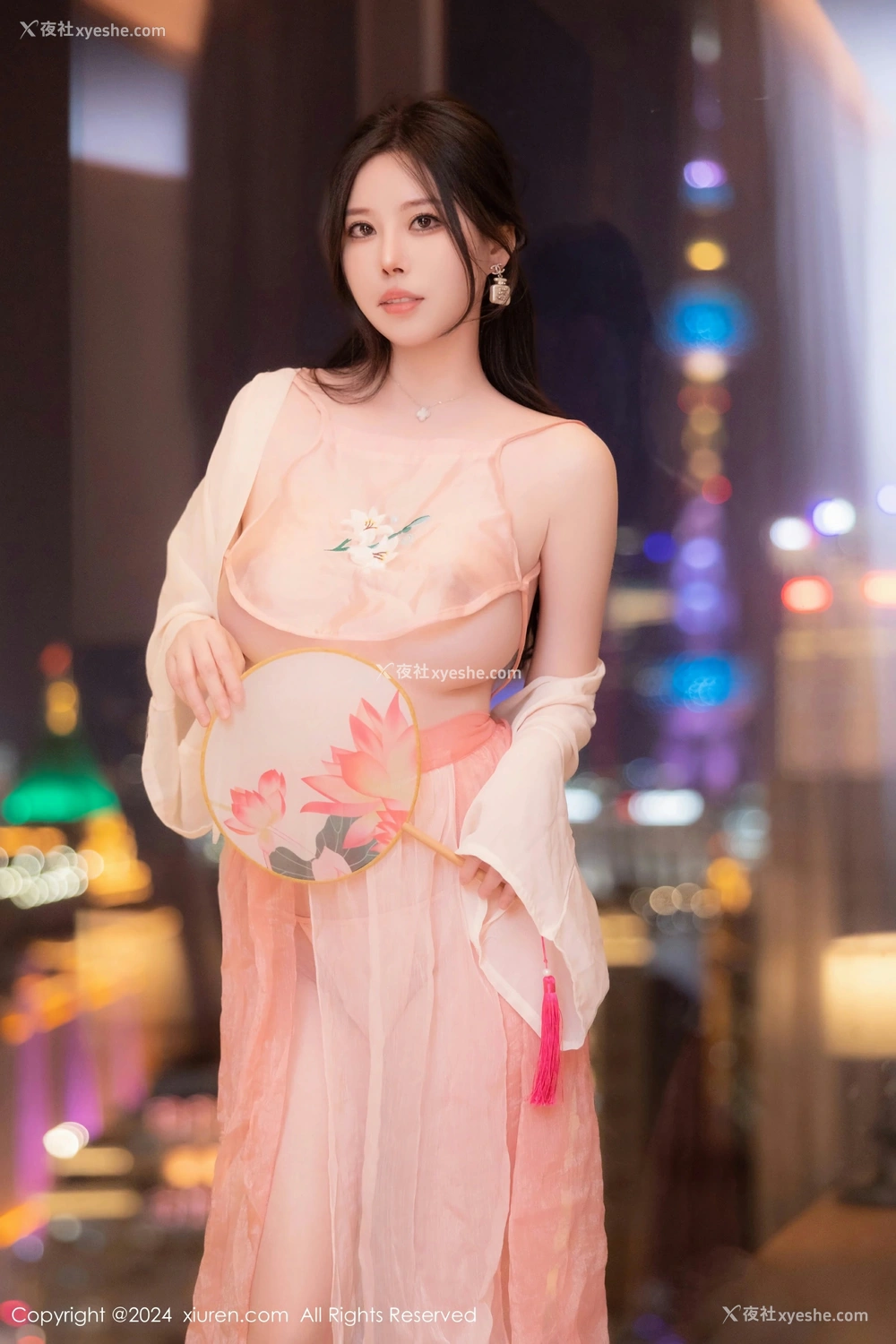 1P - [XiuRen秀人网] No.8503 白茹雪abby