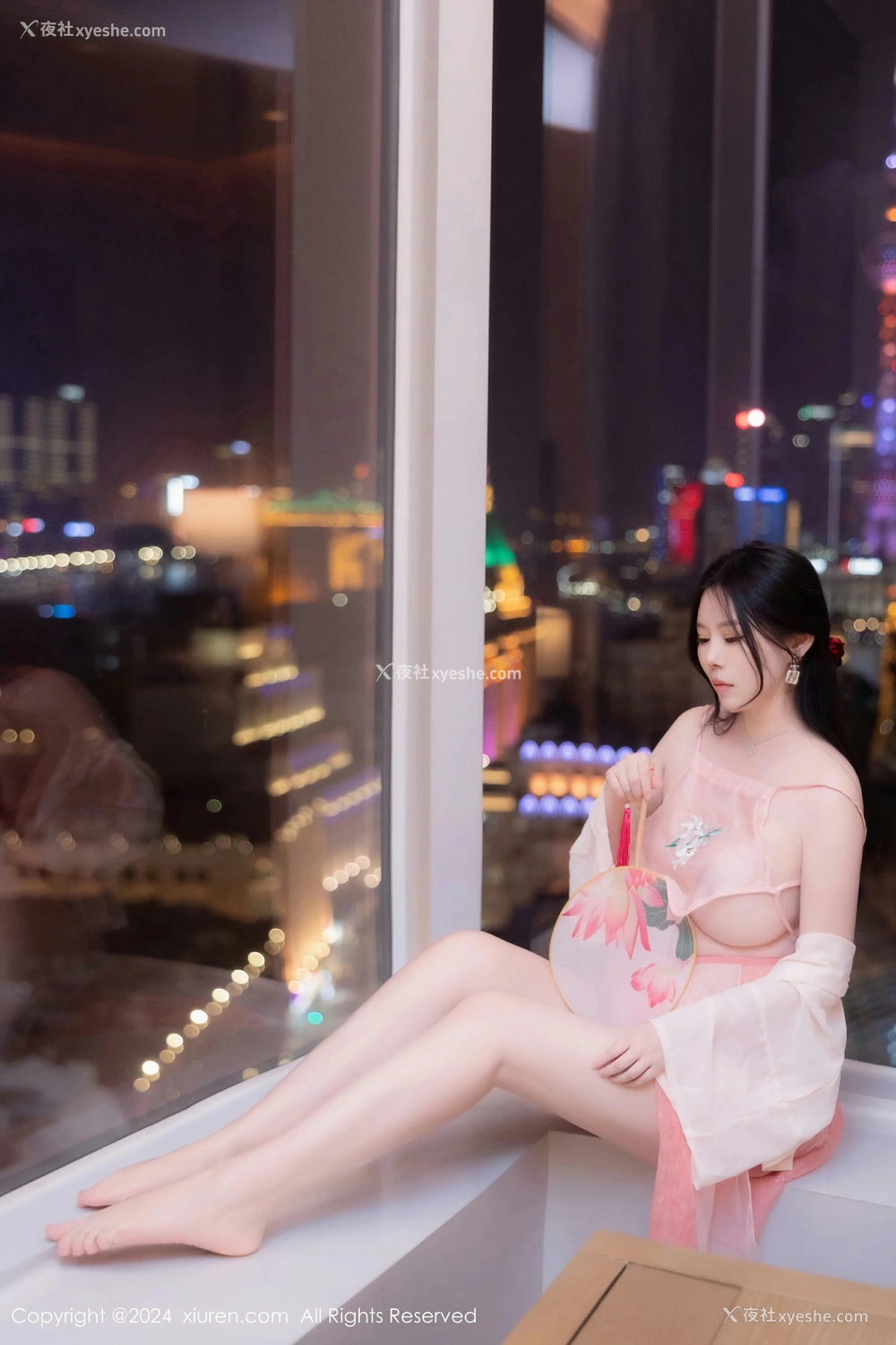 1P - [XiuRen秀人网] No.8503 白茹雪abby