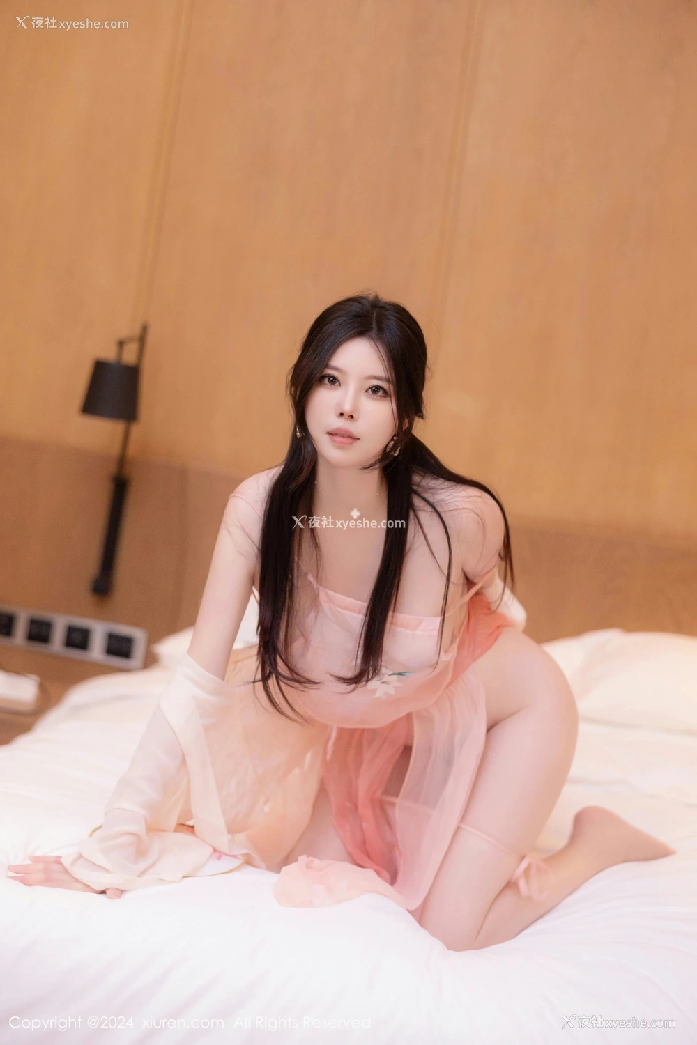 1P - [XiuRen秀人网] No.8503 白茹雪abby
