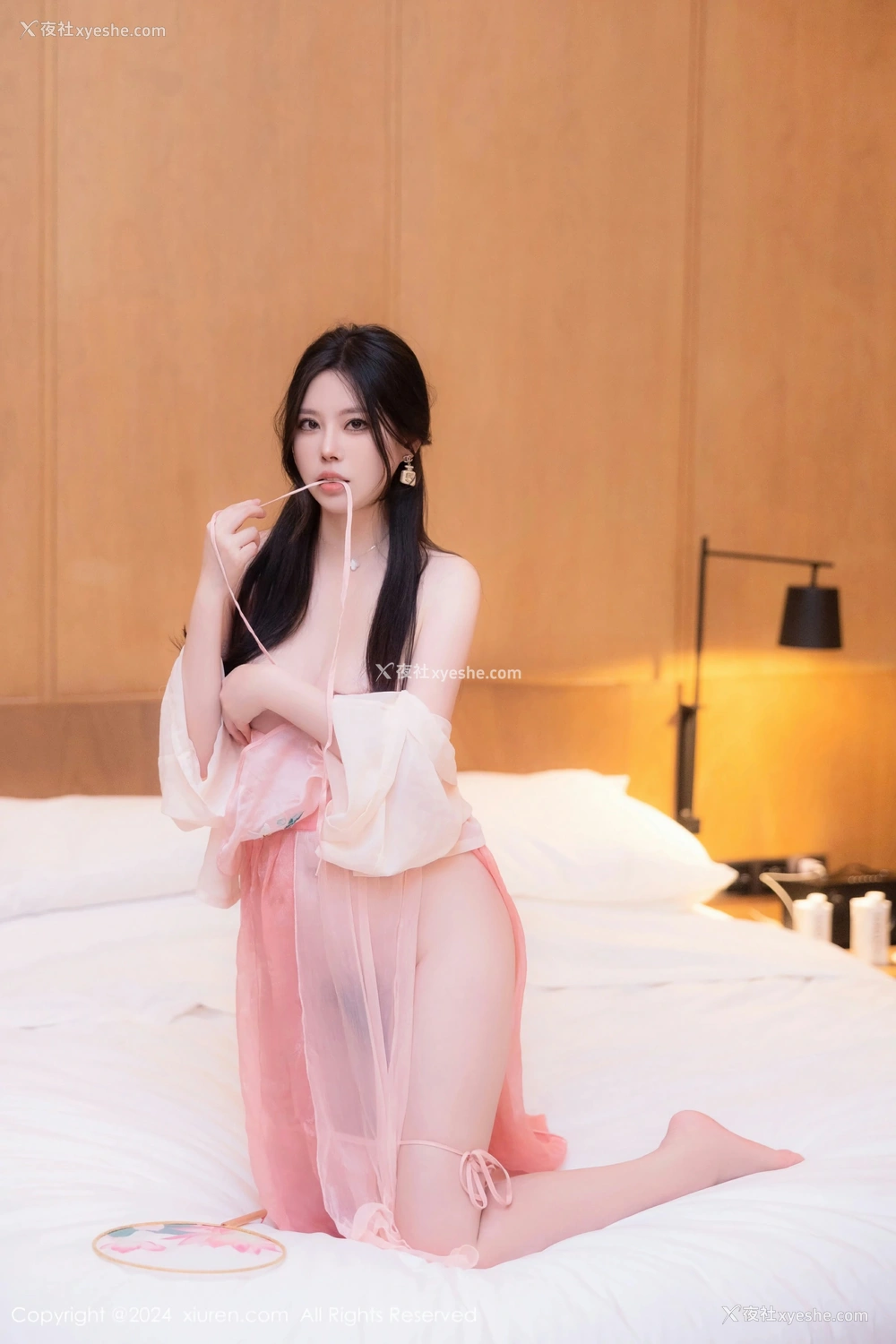 1P - [XiuRen秀人网] No.8503 白茹雪abby