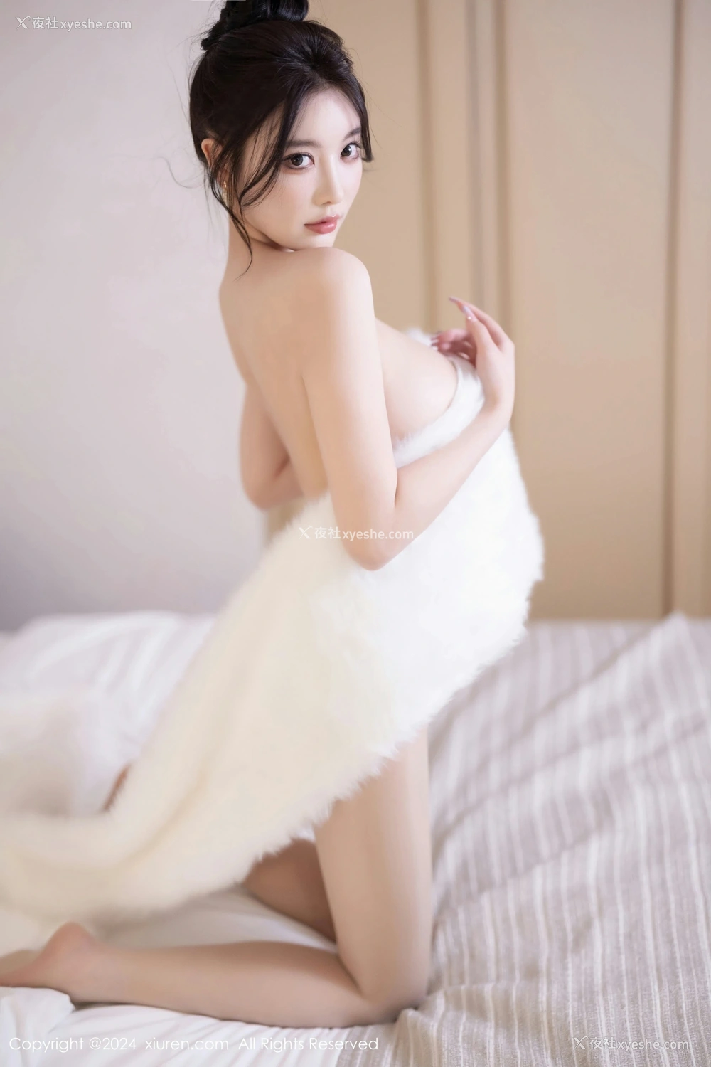 1P - [XiuRen秀人网] No.8538 杨晨晨Yome