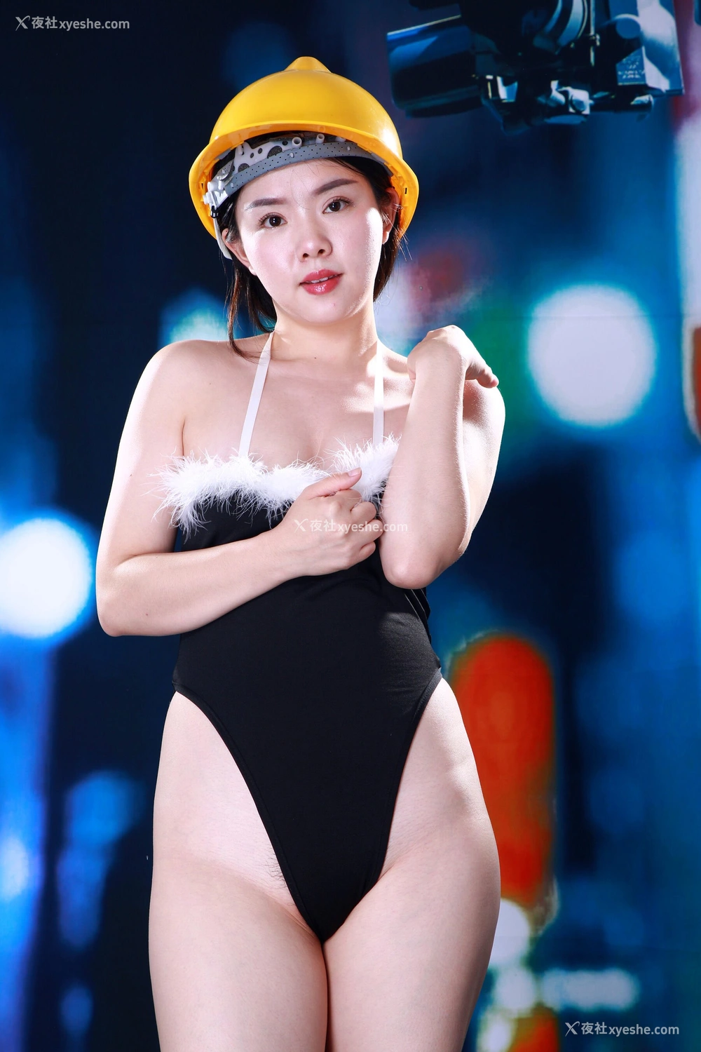 1P - 国模阿菜人体私拍套图
