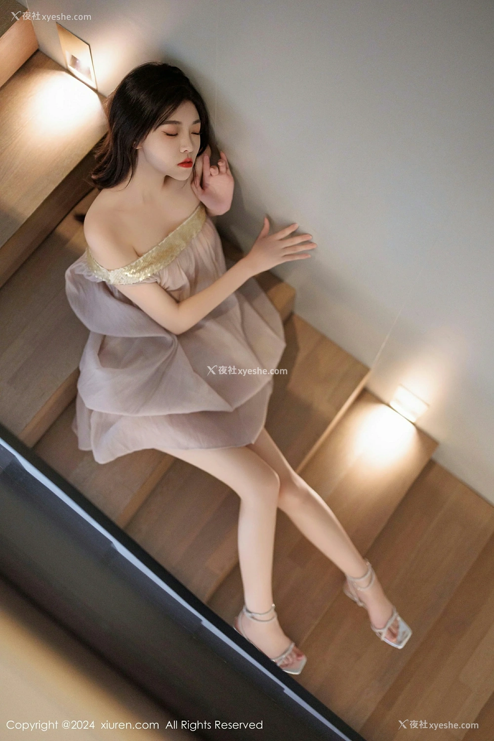 1P - [XiuRen秀人网] No.9426 初梦瑶