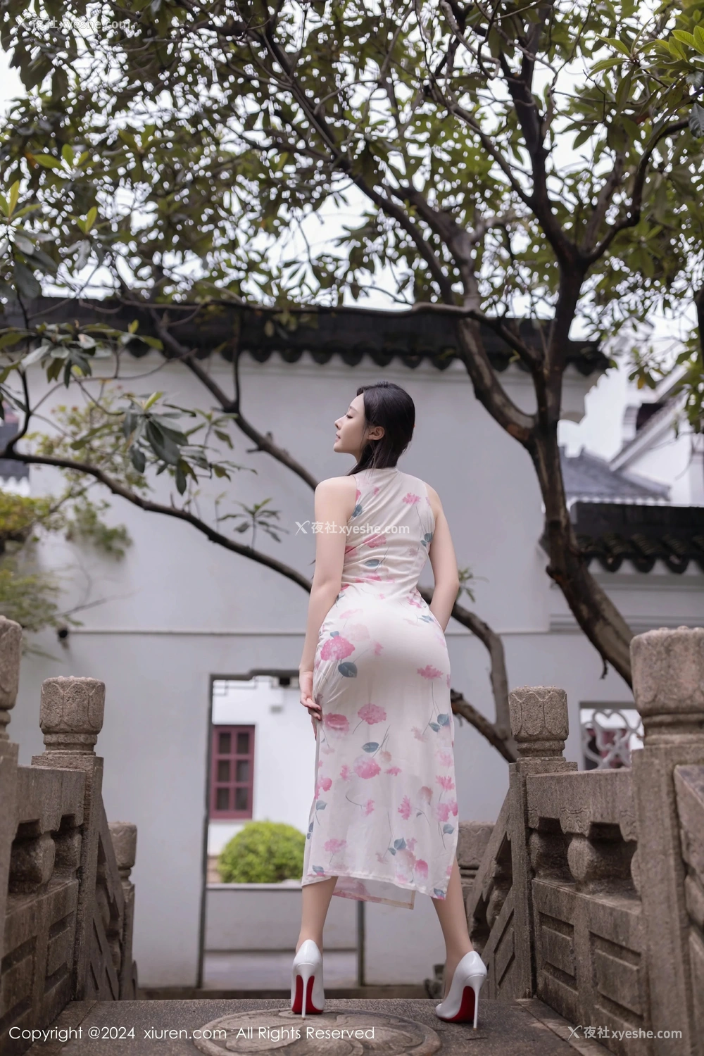 1P - [XiuRen秀人网] No.9087 小逗逗