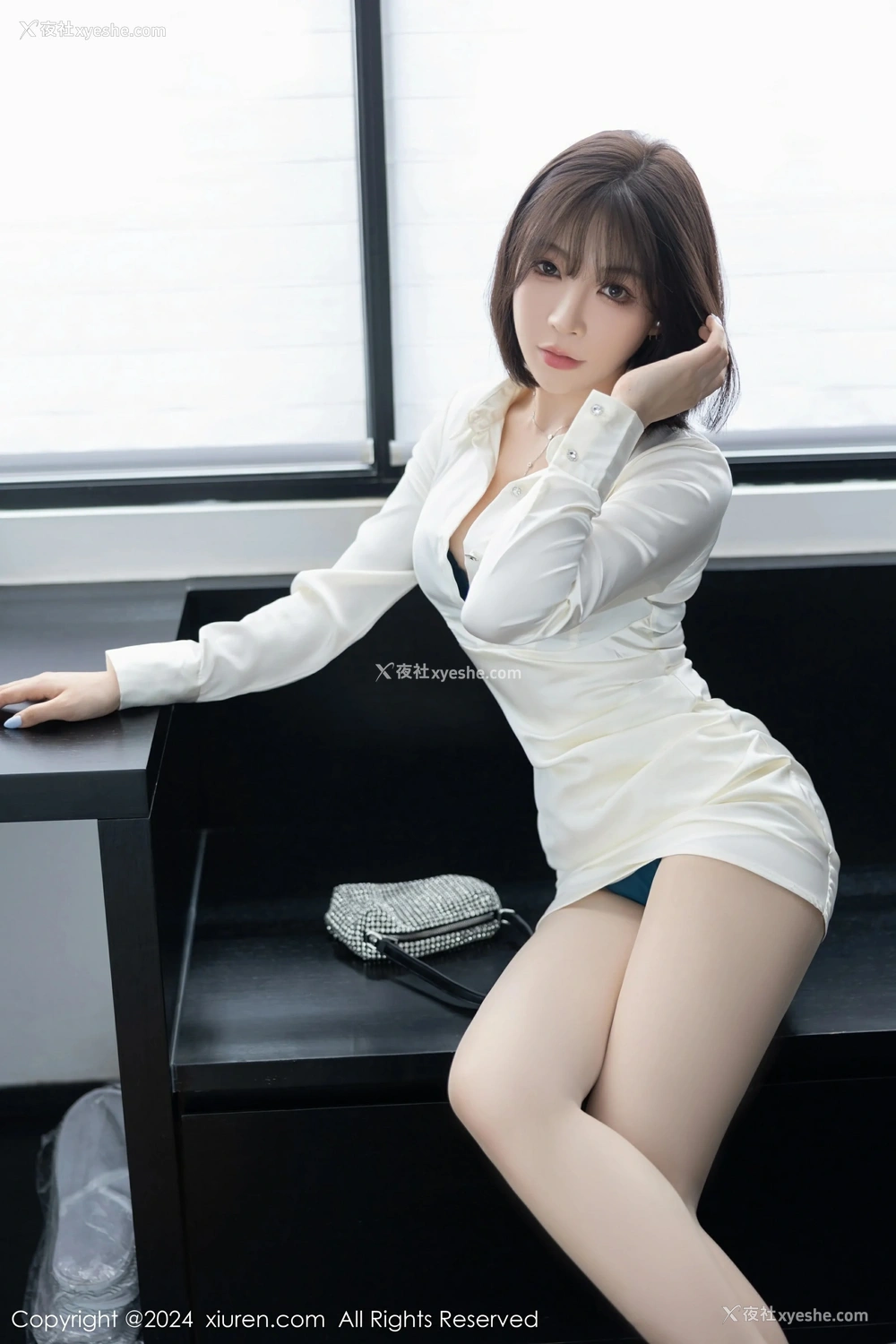 1P - [XiuRen秀人网] No.8963 徐莉芝Booty
