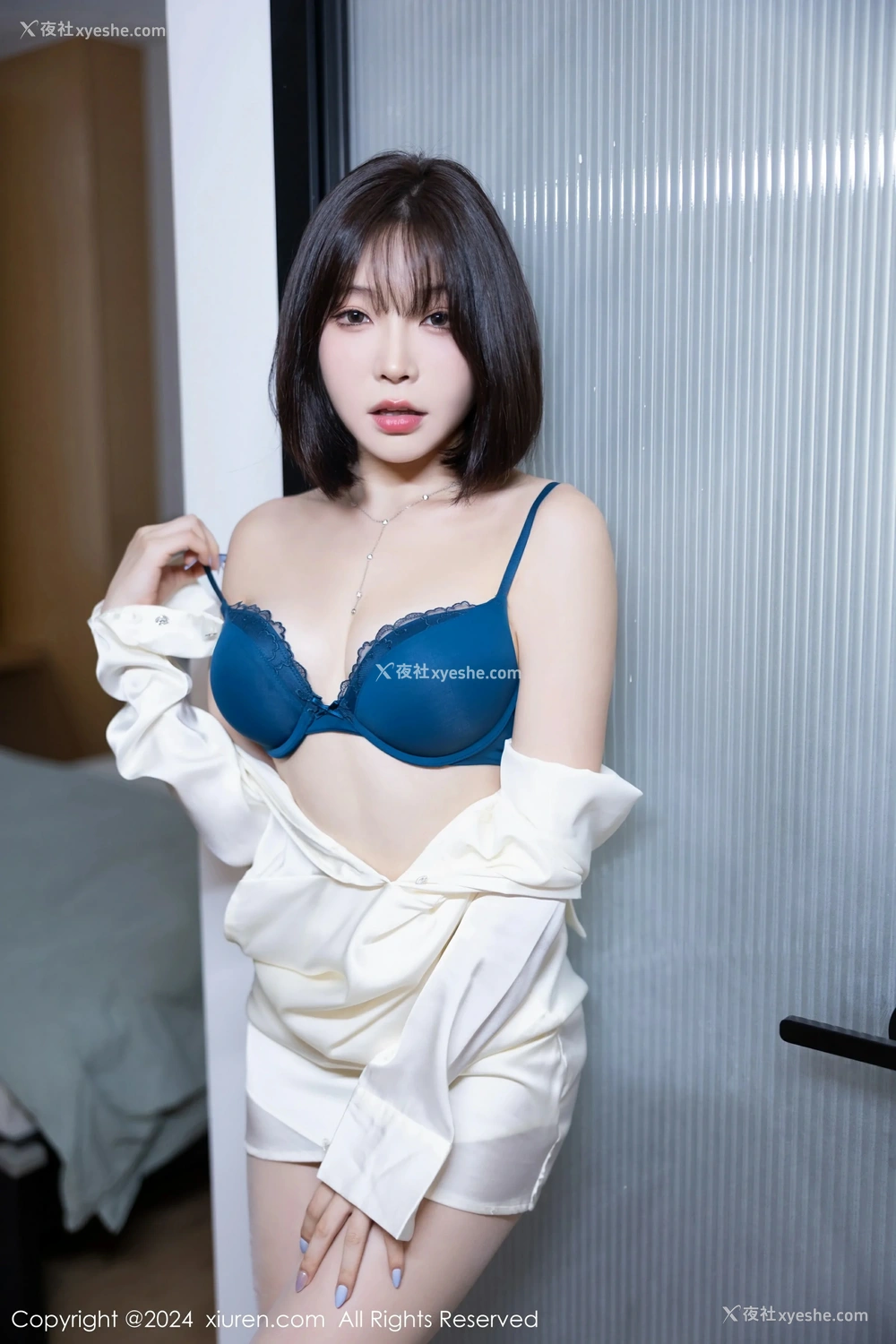 1P - [XiuRen秀人网] No.8963 徐莉芝Booty