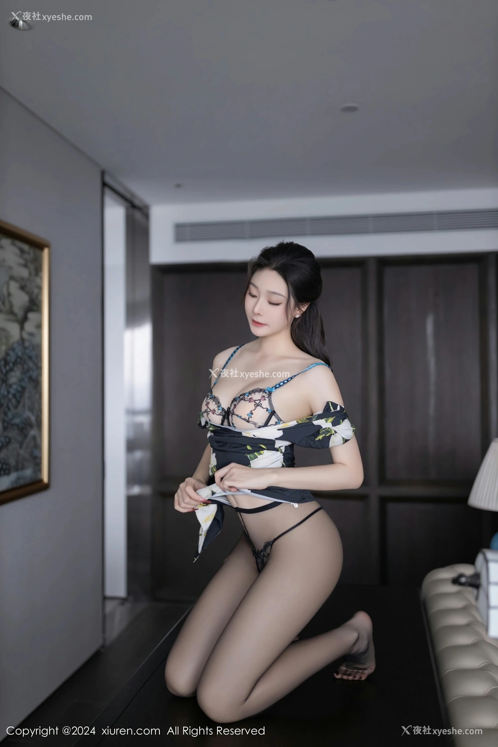 1P - [XiuRen秀人网] No.8768 小逗逗