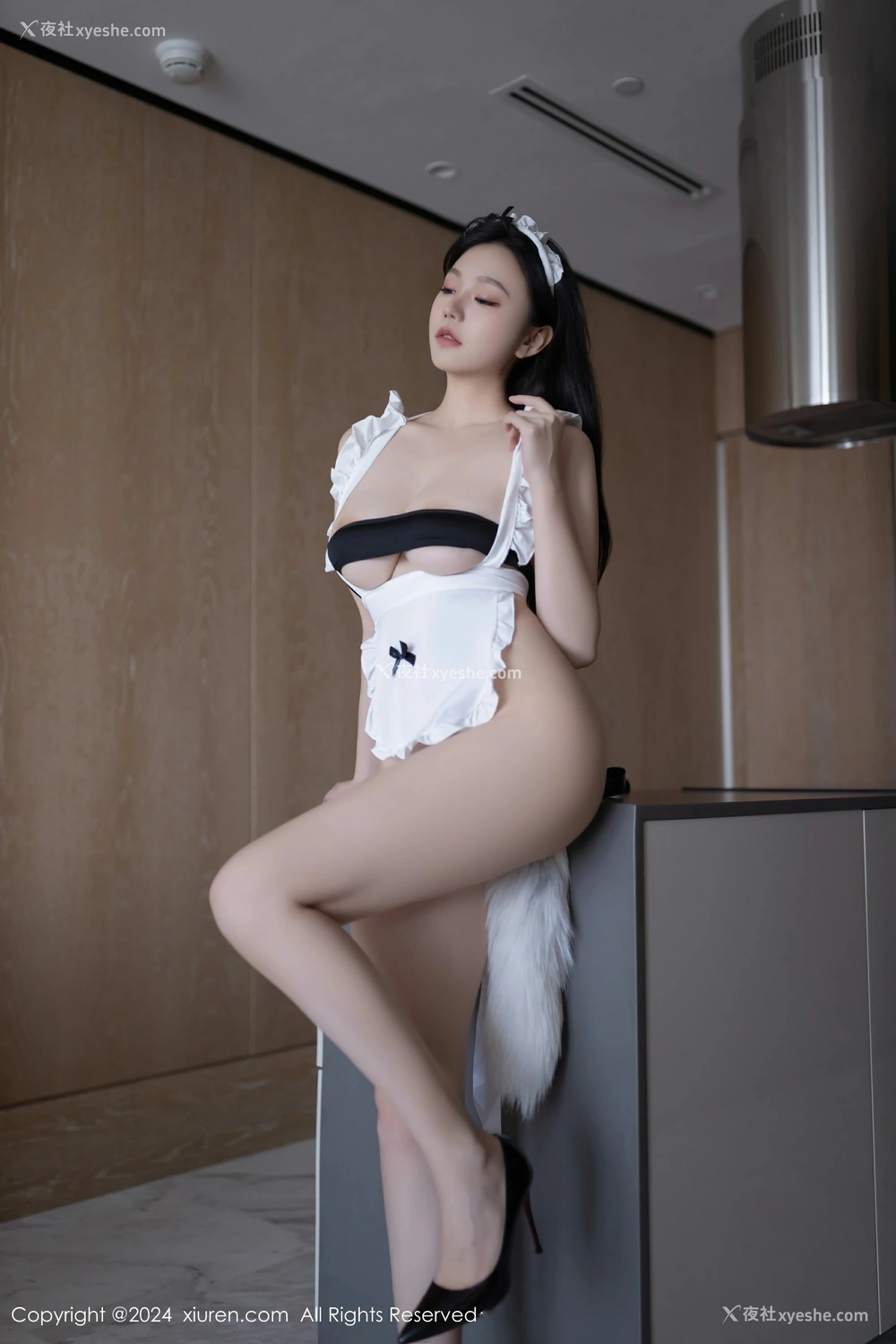 1P - [XiuRen秀人网] No.8720 安然anran