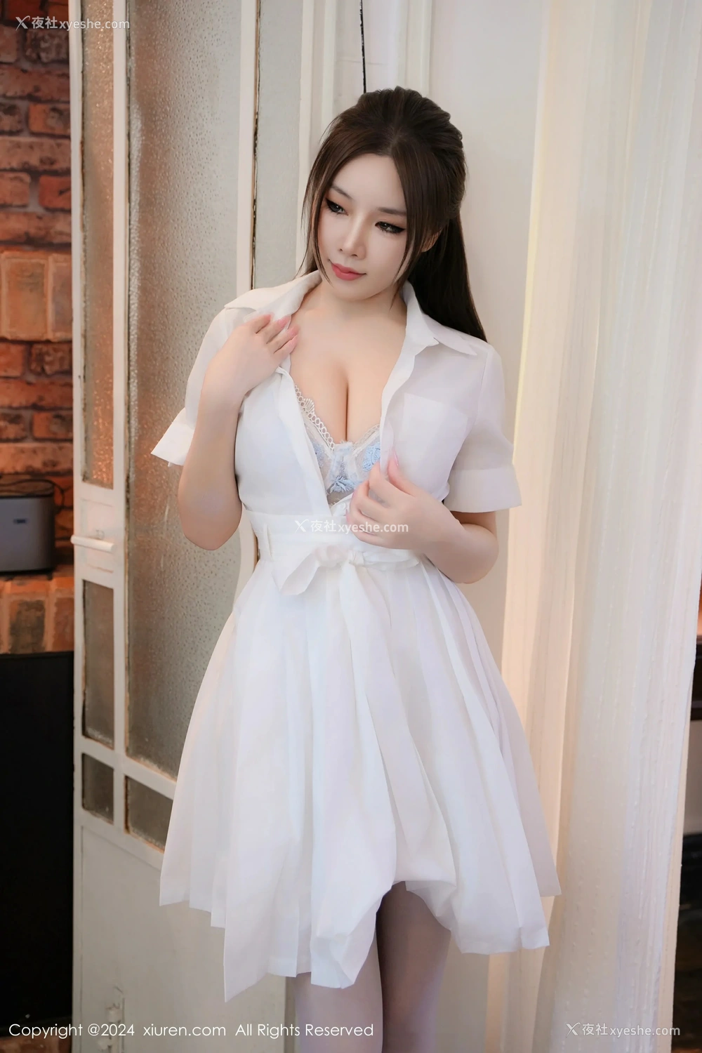1P - [XiuRen秀人网] No.9136 金允珍呐