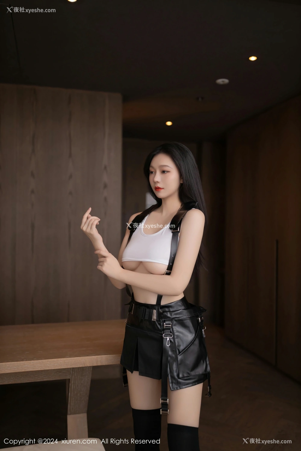 1P - [XiuRen秀人网] No.8829 安然anran