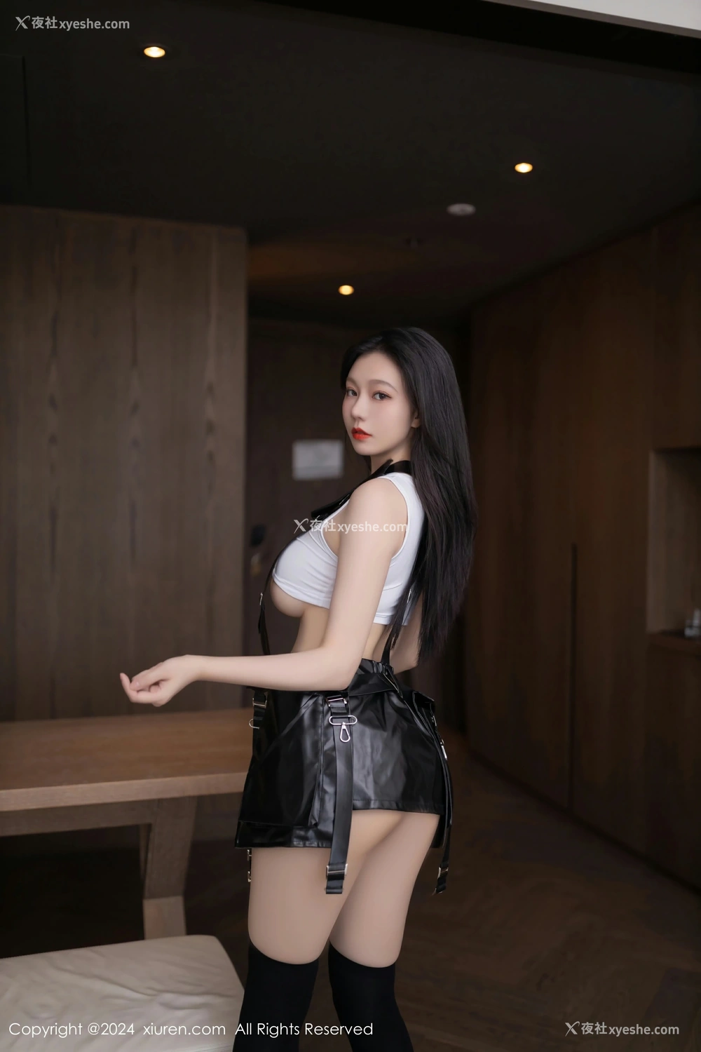 1P - [XiuRen秀人网] No.8829 安然anran