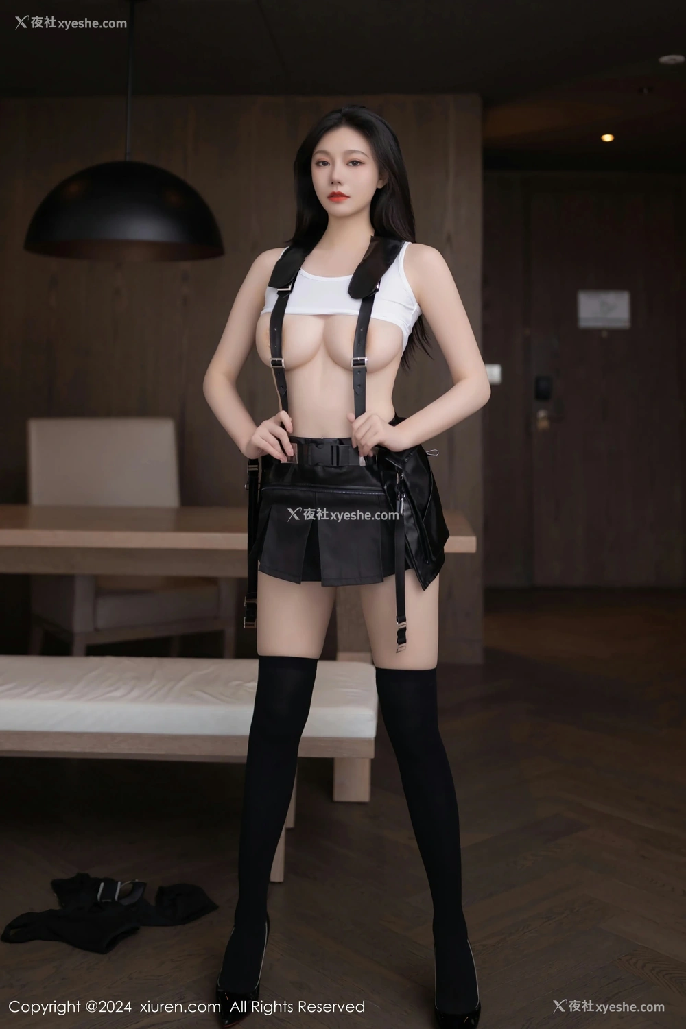 1P - [XiuRen秀人网] No.8829 安然anran