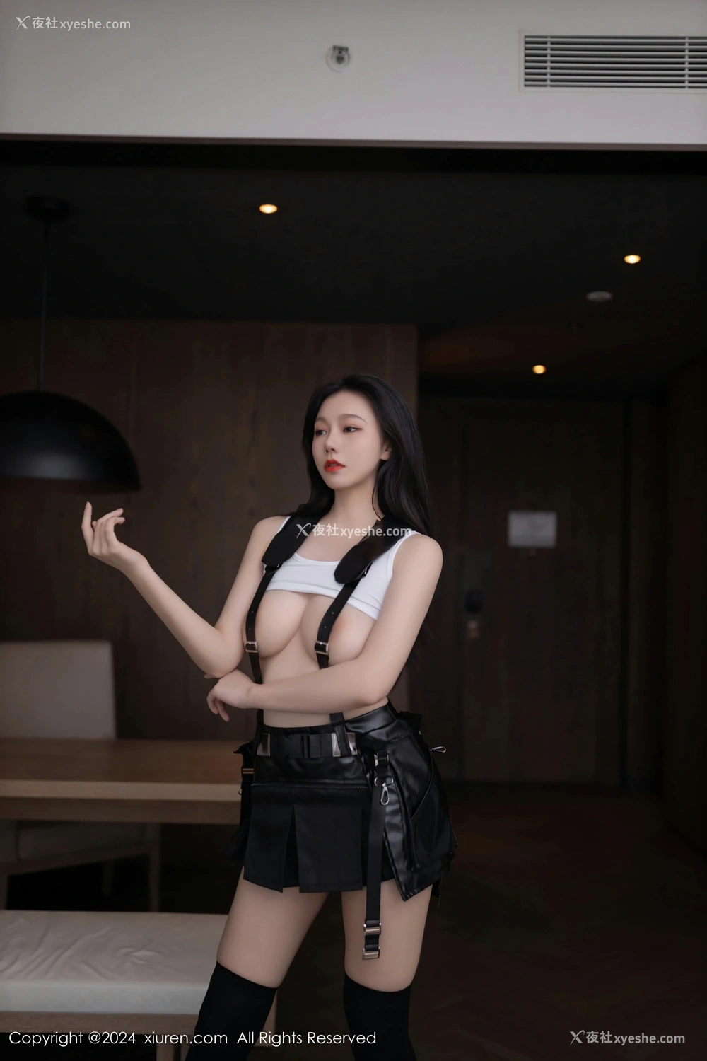 1P - [XiuRen秀人网] No.8829 安然anran