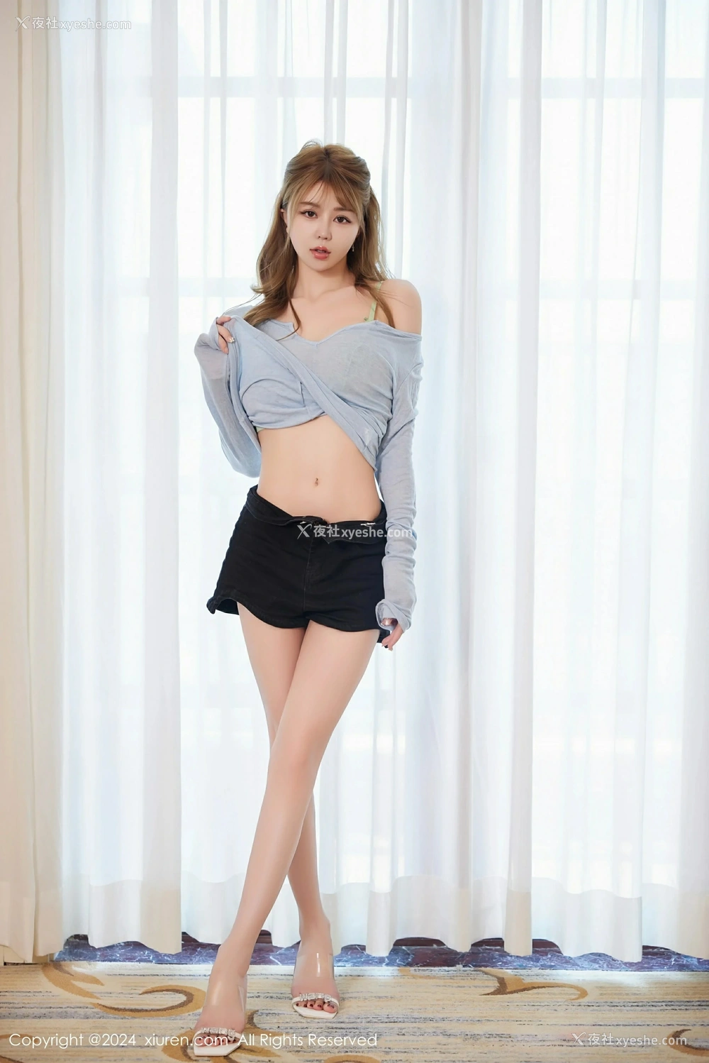 1P - [XiuRen秀人网] No.9155 Zoe柚柚