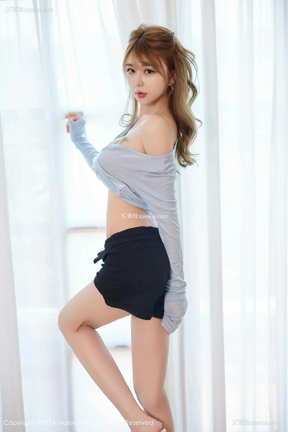 1P - [XiuRen秀人网] No.9155 Zoe柚柚