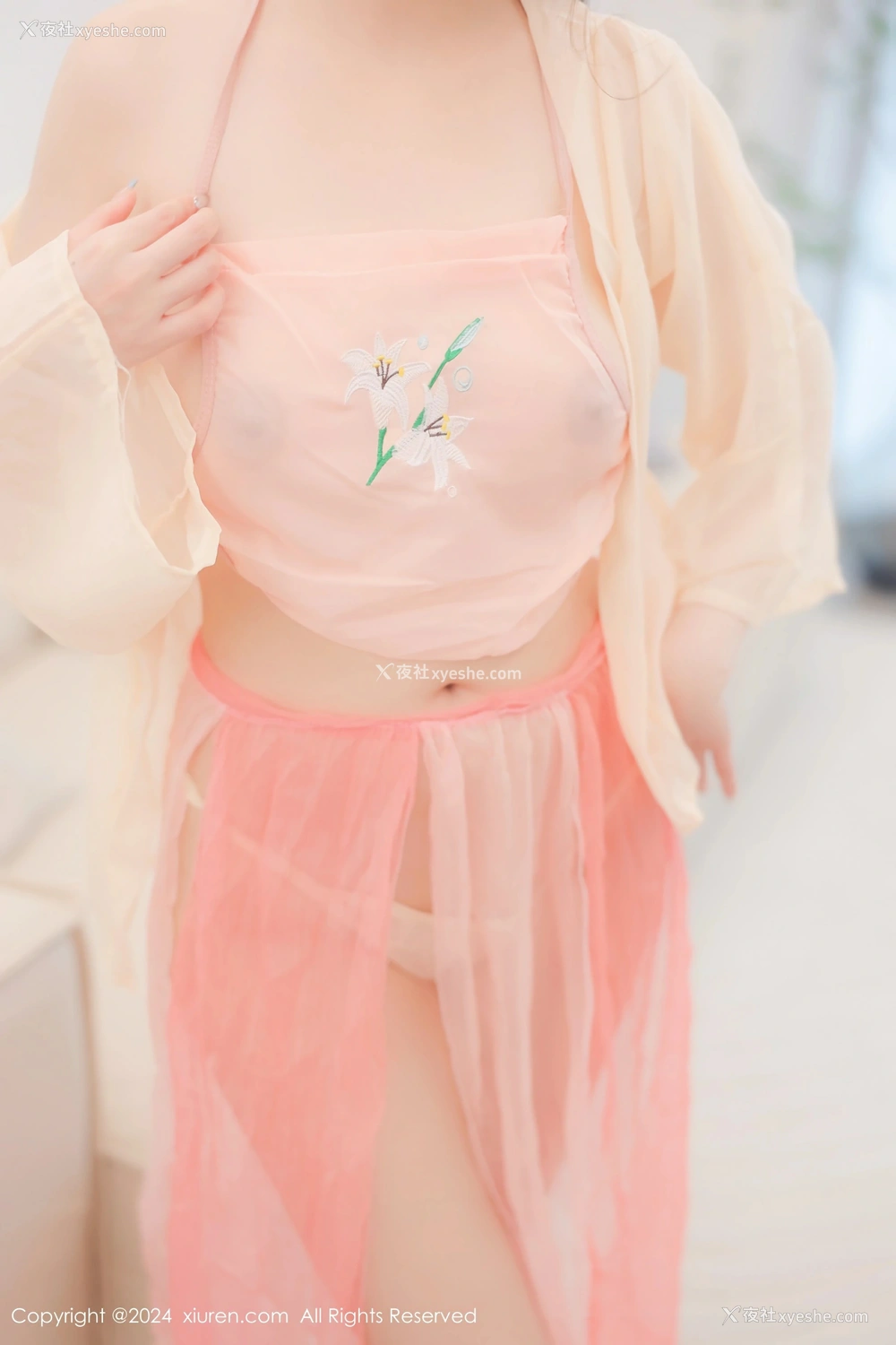 1P - [XiuRen秀人网] No.8906 软软酱