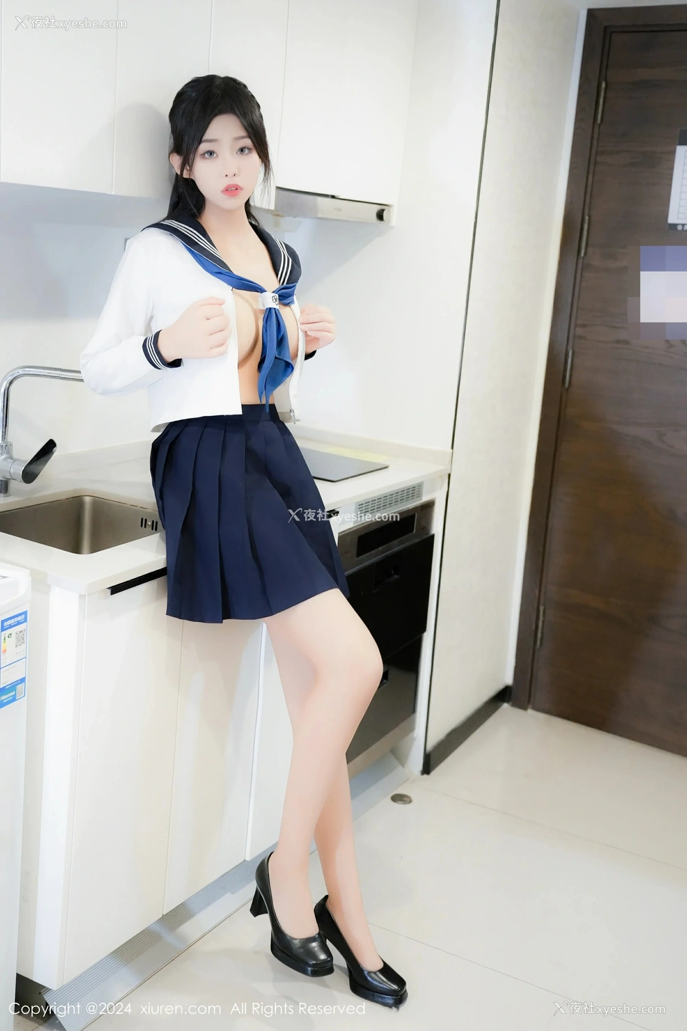 1P - [XiuRen秀人网] No.8879 董林越