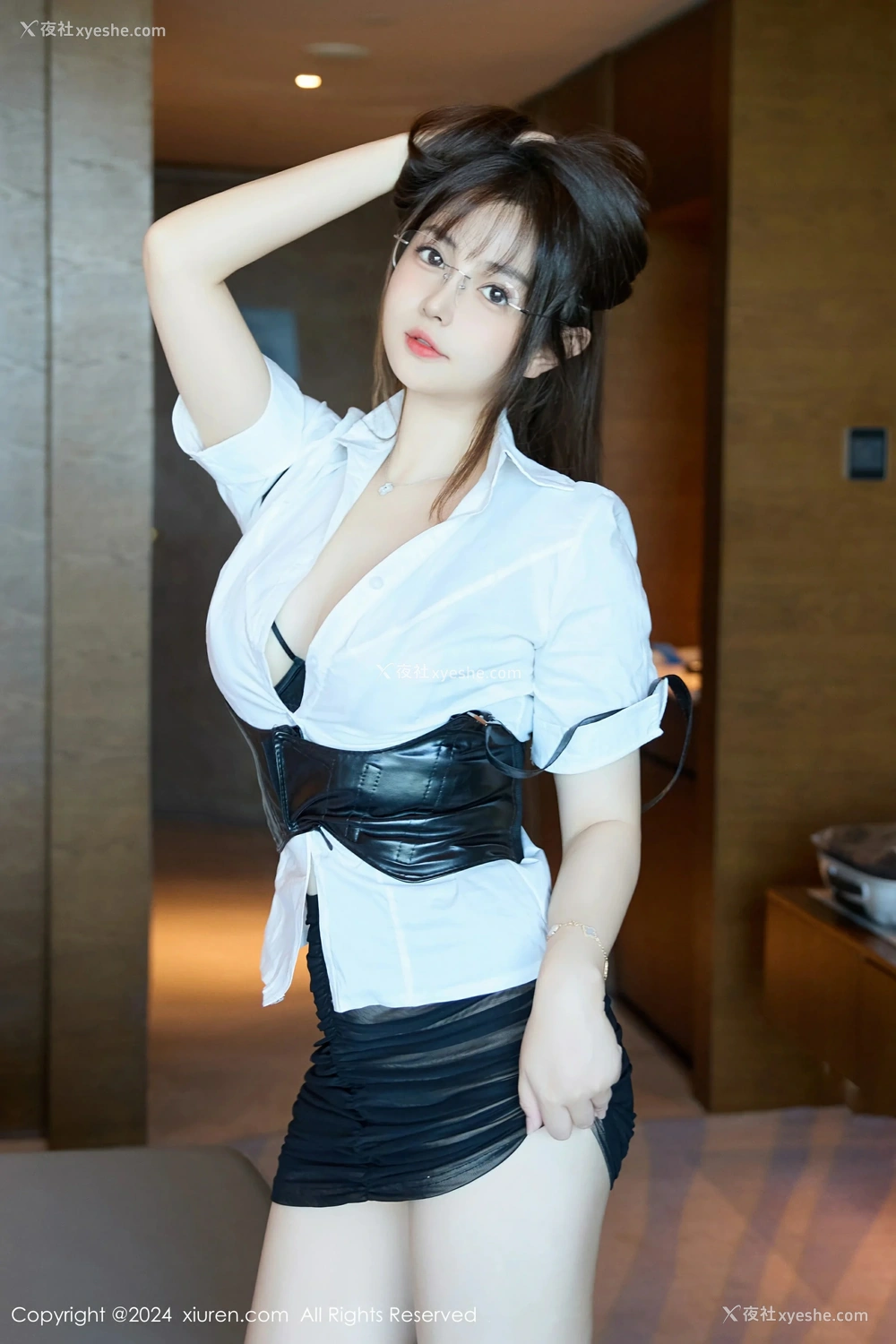 1P - [XiuRen秀人网] No.9104 养乐多Doll