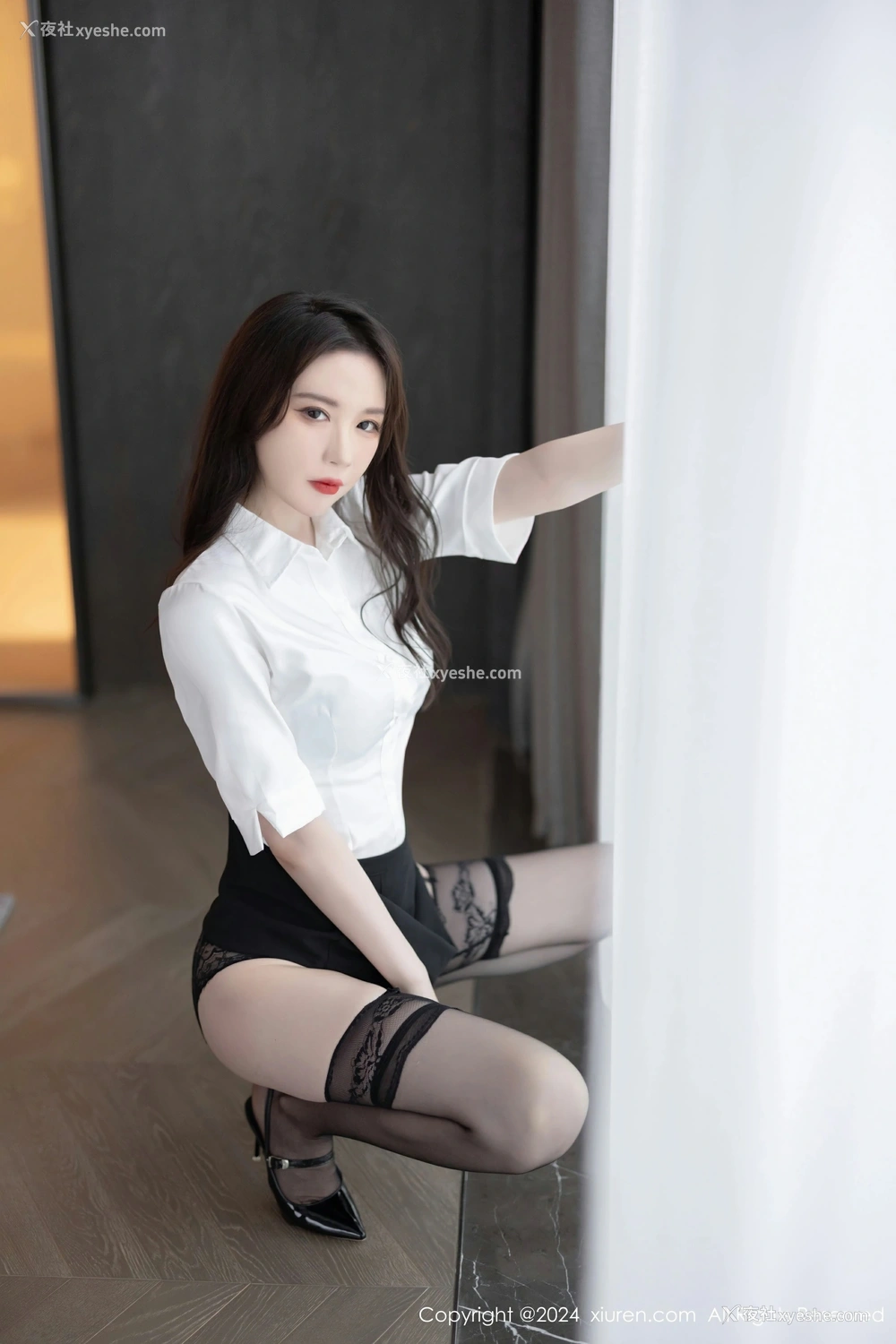 1P - [XiuRen秀人网] No.8545 梦心玥