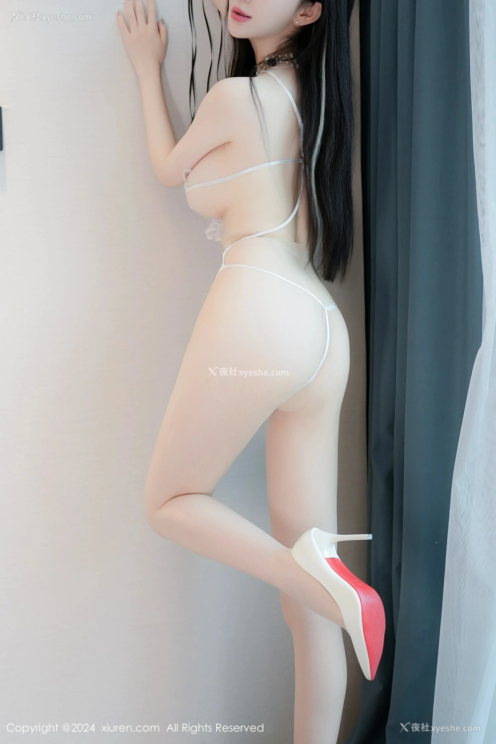 1P - [XiuRen秀人网] No.8973 田兮白
