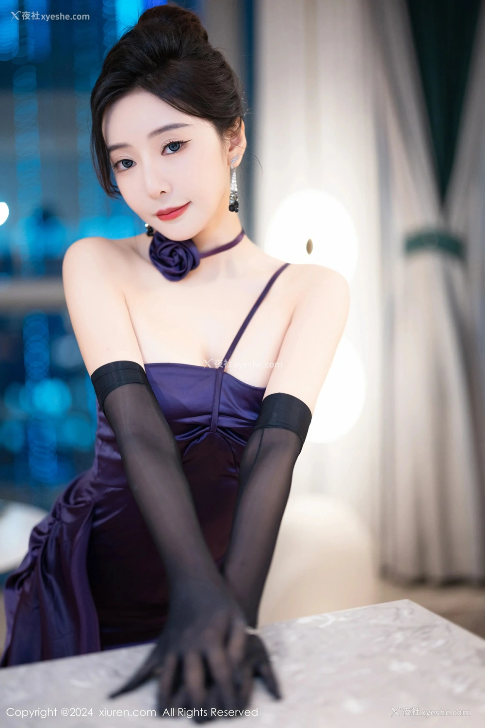 1P - [XiuRen秀人网] No.8698 王馨瑶yanni