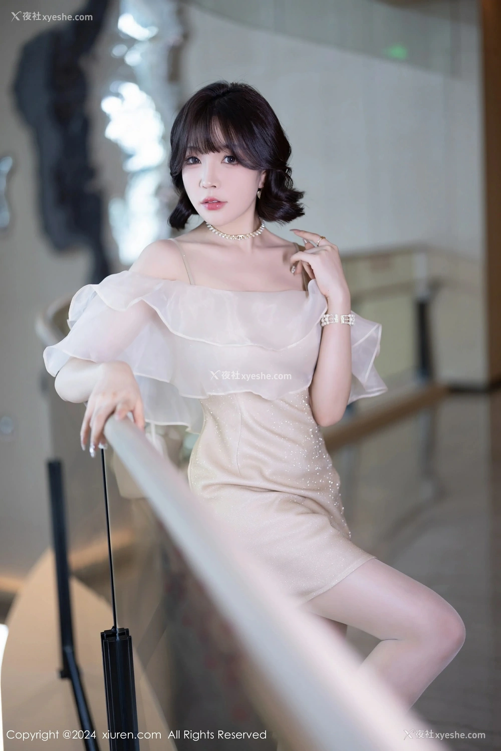 1P - [XiuRen秀人网] No.8917 徐莉芝Booty