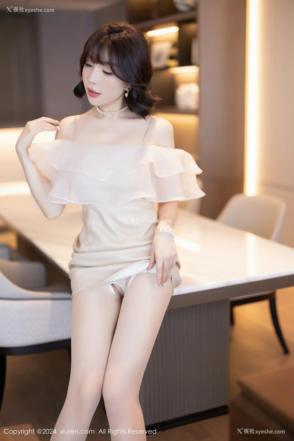 1P - [XiuRen秀人网] No.8917 徐莉芝Booty