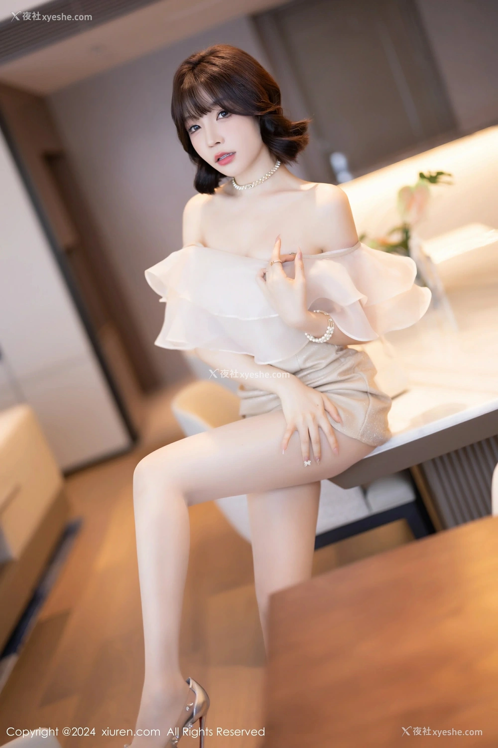 1P - [XiuRen秀人网] No.8917 徐莉芝Booty