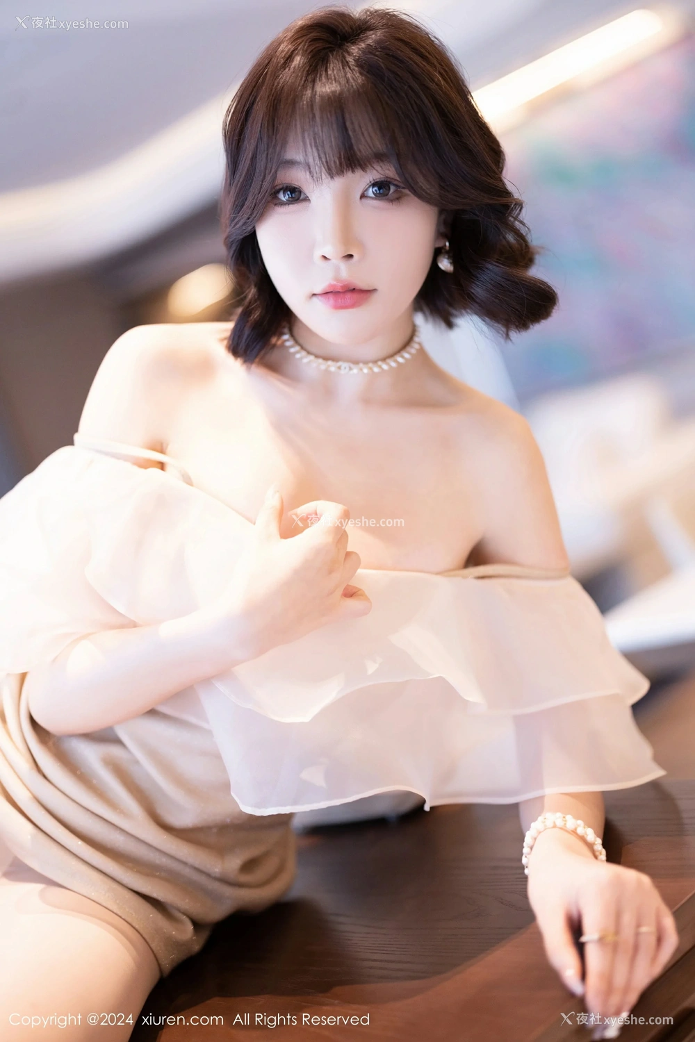 1P - [XiuRen秀人网] No.8917 徐莉芝Booty