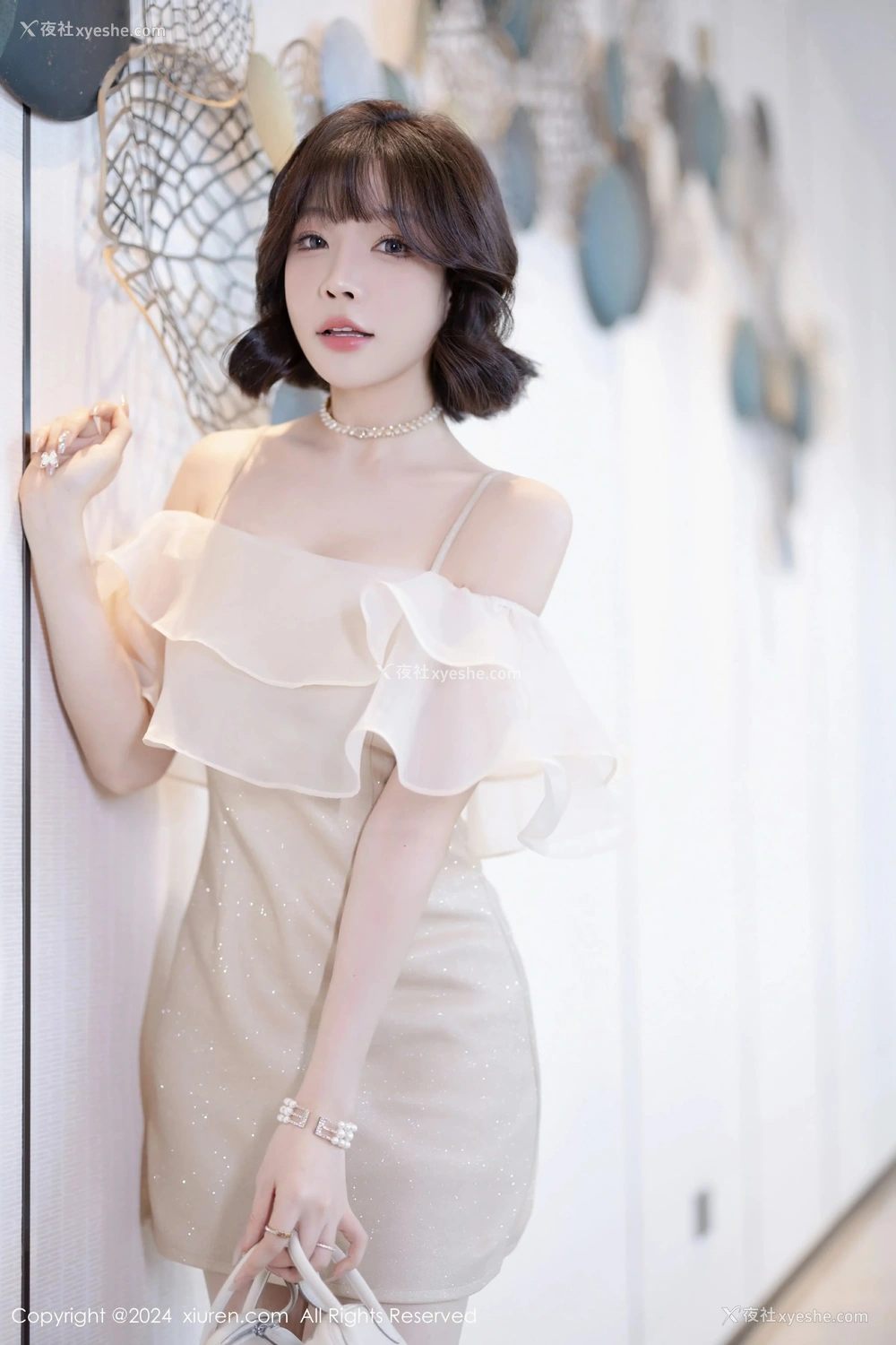 1P - [XiuRen秀人网] No.8917 徐莉芝Booty
