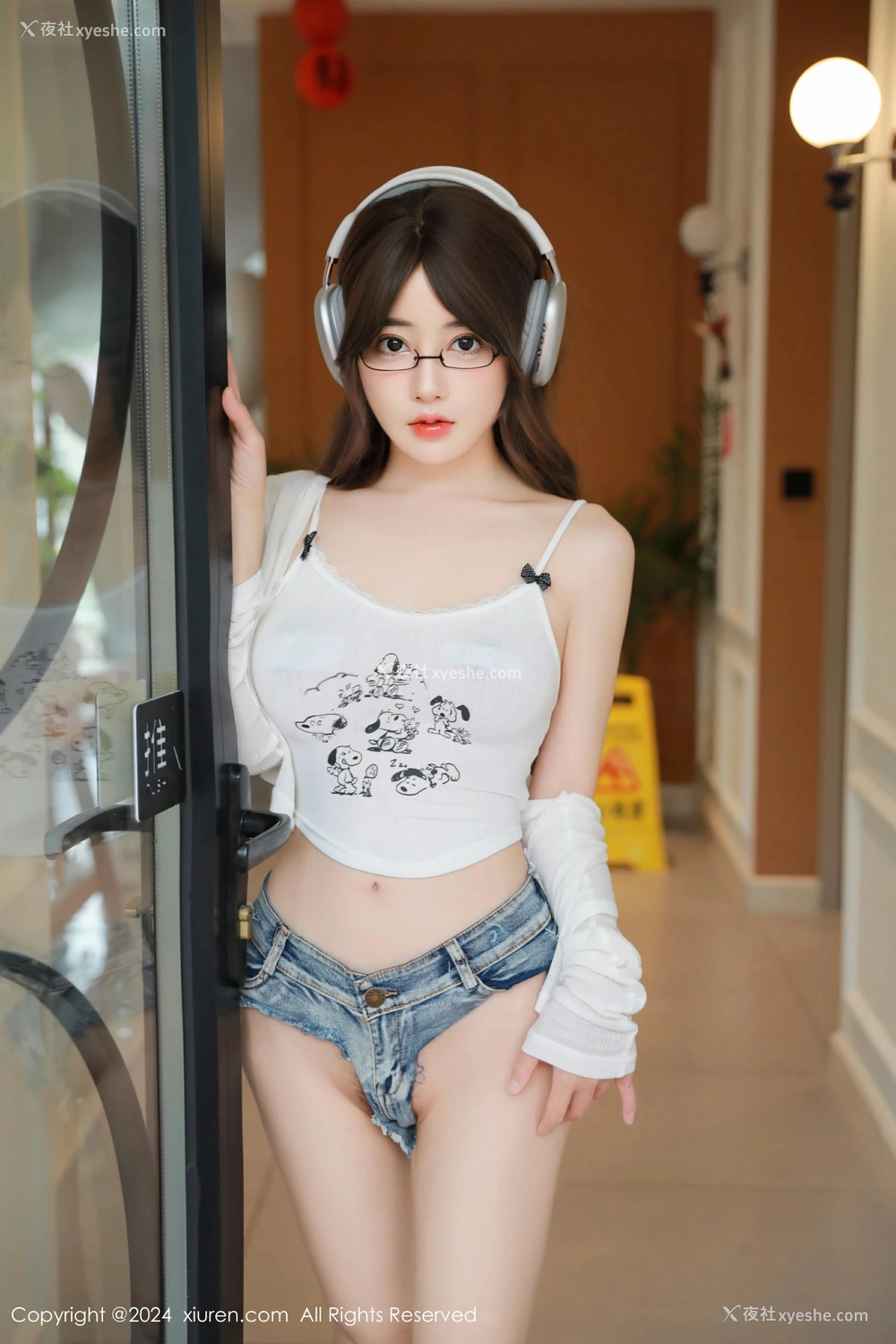 1P - [XiuRen秀人网] No.8964 桃妖夭