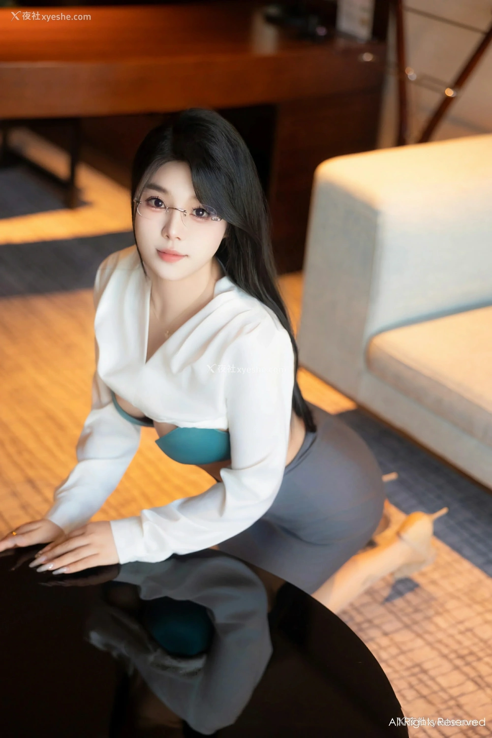 1P - [XiuRen秀人网] No.8989 麦田
