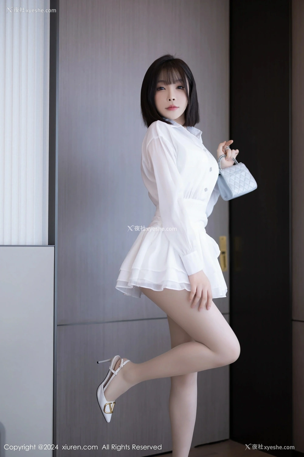 1P - [XiuRen秀人网] No.9020 徐莉芝Booty
