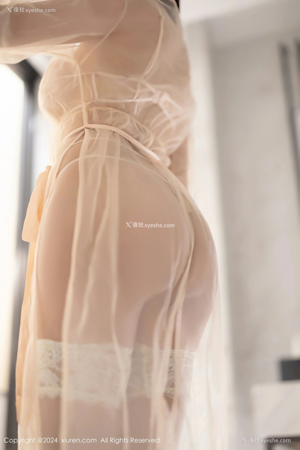 1P - [XiuRen秀人网] No.8378 王馨瑶yanni