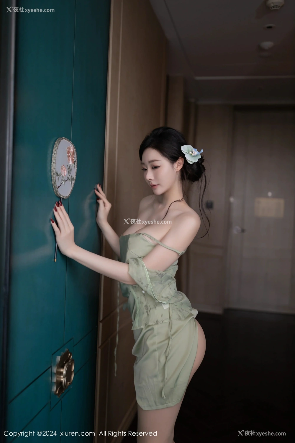 1P - [XiuRen秀人网] No.9124 小逗逗