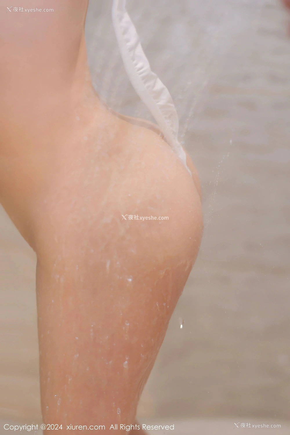 1P - [XiuRen秀人网] No.9053 娜娜子yy
