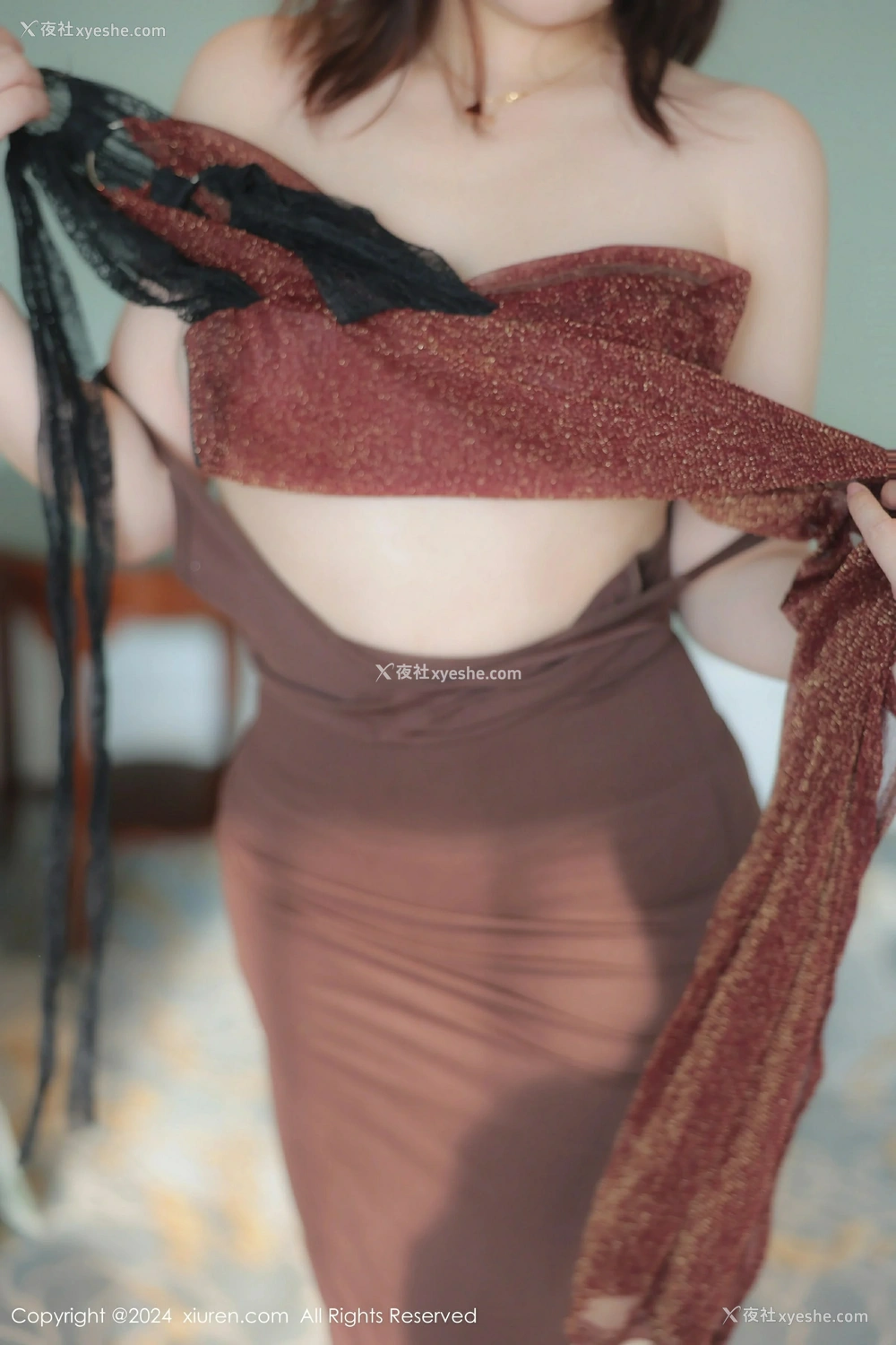 1P - [XiuRen秀人网] No.9205 麻布学妹
