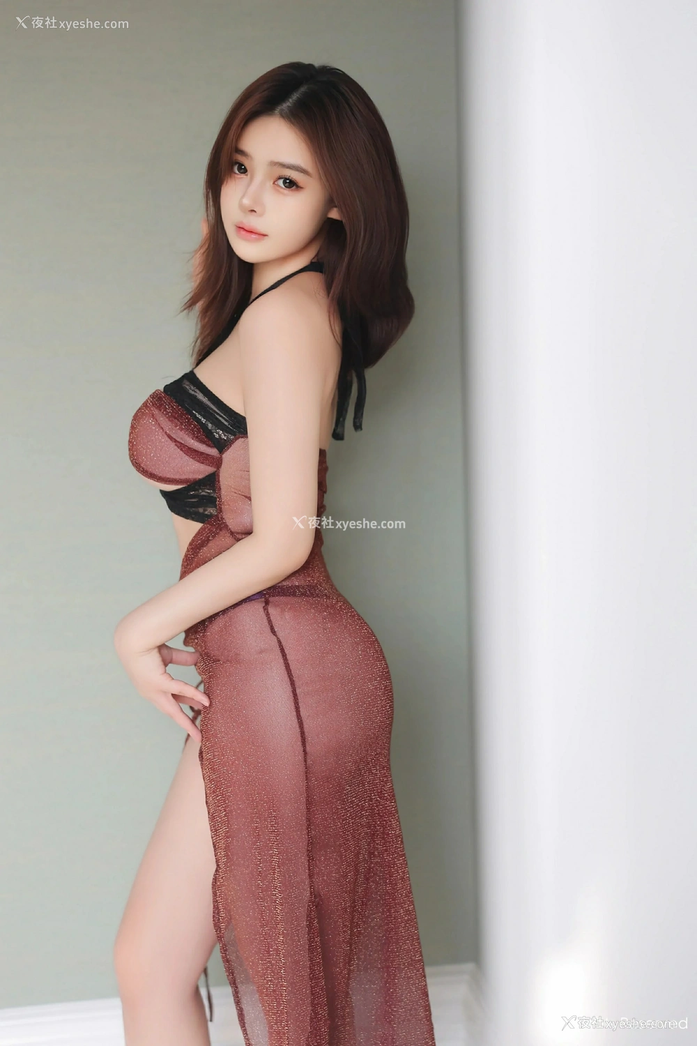1P - [XiuRen秀人网] No.9205 麻布学妹