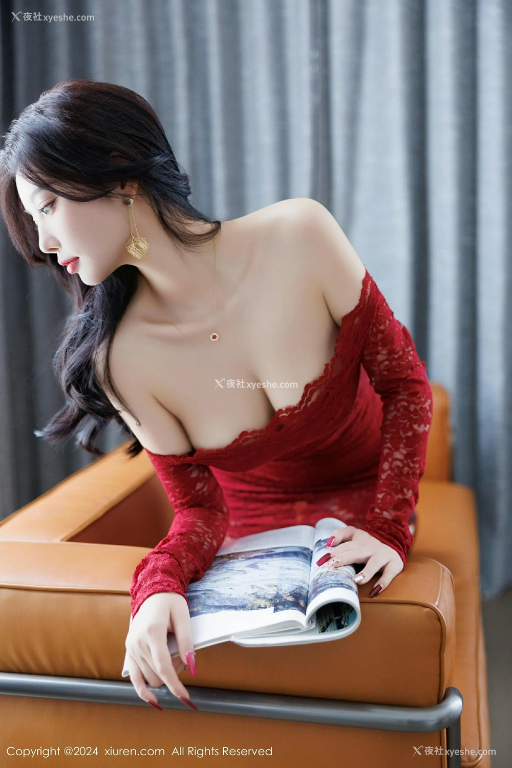 1P - [XiuRen秀人网] No.9456 杨晨晨Yome