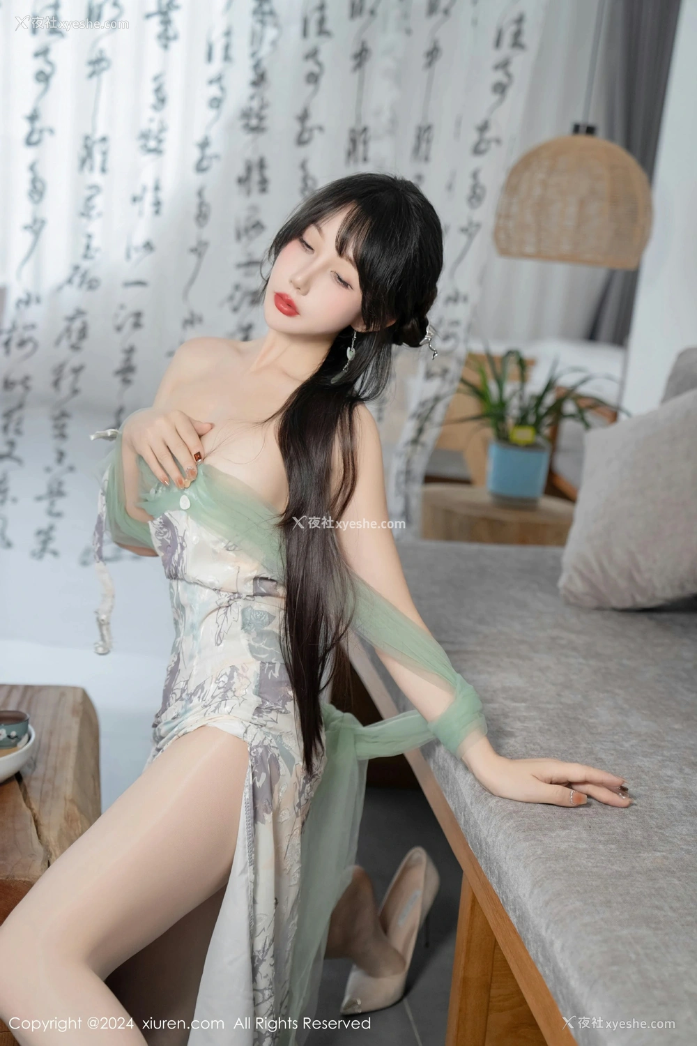 1P - [XiuRen秀人网] No.8448 波巧酱