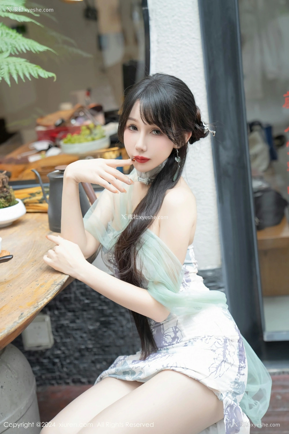 1P - [XiuRen秀人网] No.8448 波巧酱