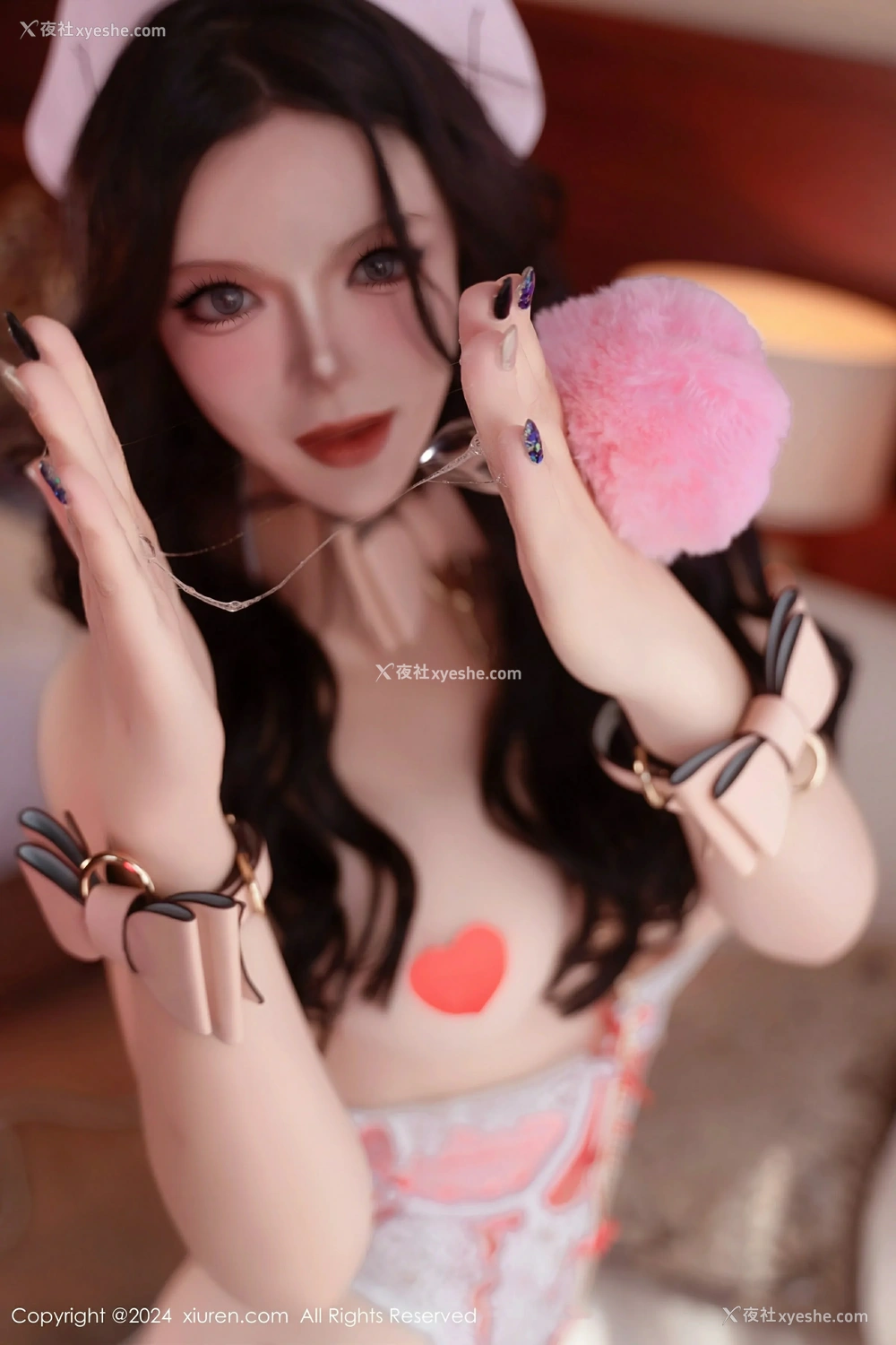 1P - [XiuRen秀人网] No.9466 伊丽莎有点白