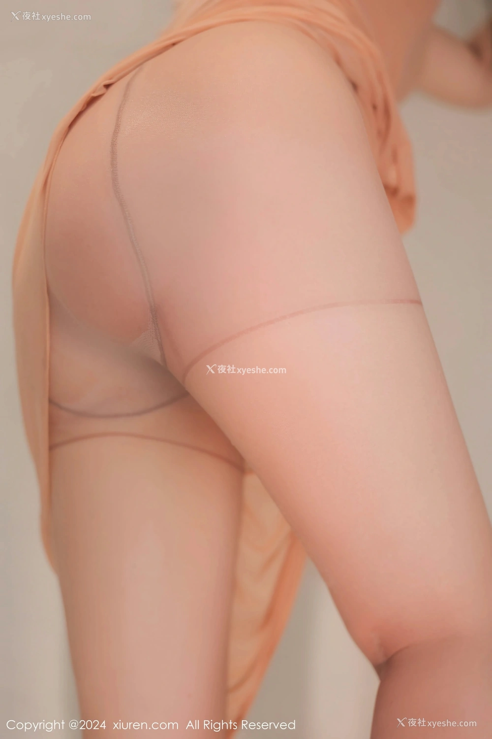 1P - [XiuRen秀人网] No.8770 白乐乐