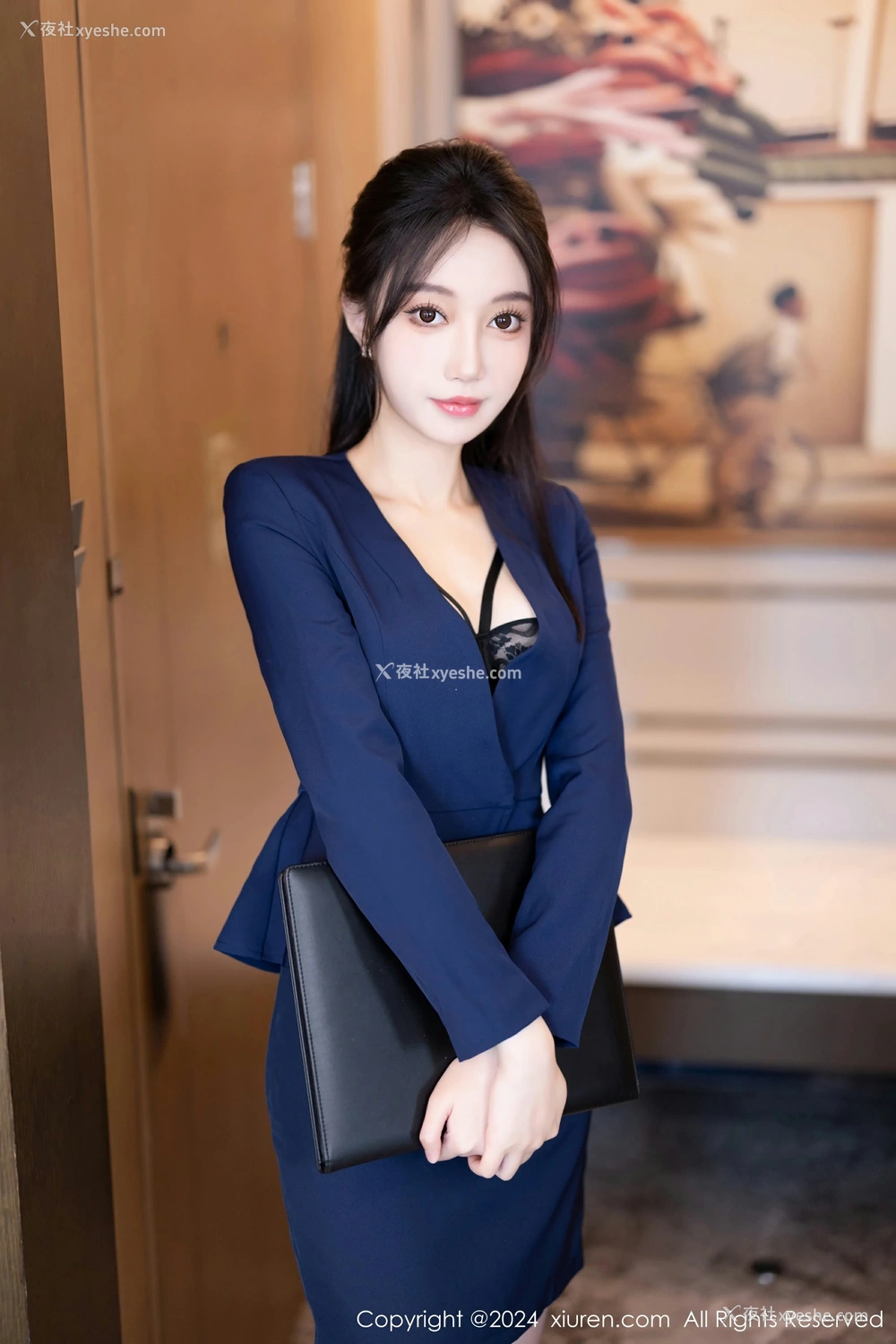 1P - [XiuRen秀人网] No.8669 玥儿玥