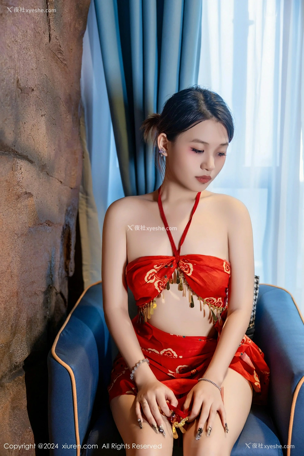 1P - [XiuRen秀人网] No.9323 吴婷婉