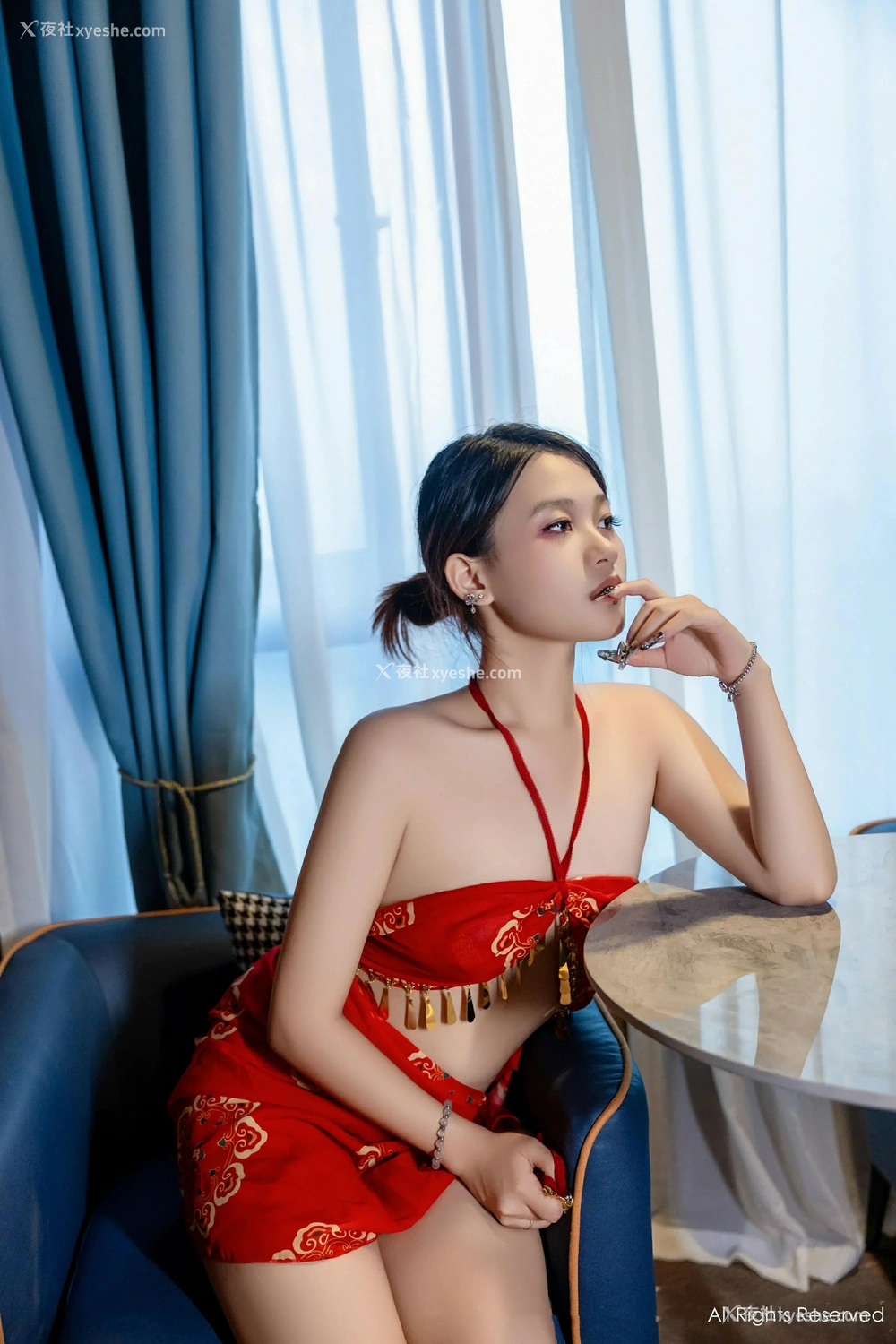 1P - [XiuRen秀人网] No.9323 吴婷婉
