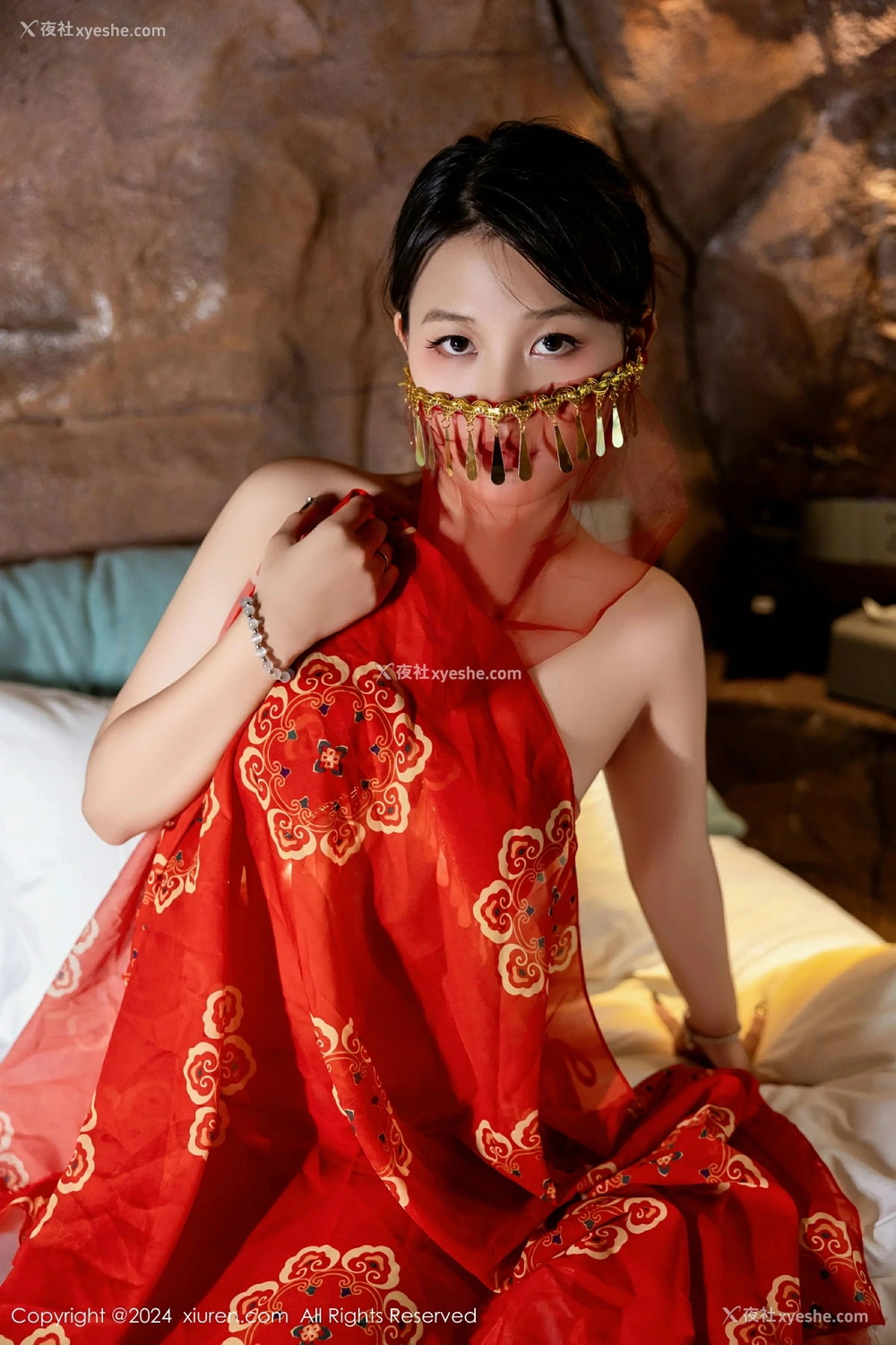 1P - [XiuRen秀人网] No.9323 吴婷婉