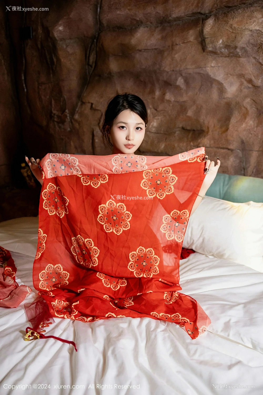 1P - [XiuRen秀人网] No.9323 吴婷婉