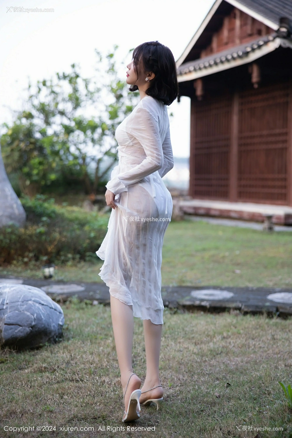1P - [XiuRen秀人网] No.9375 徐莉芝Booty