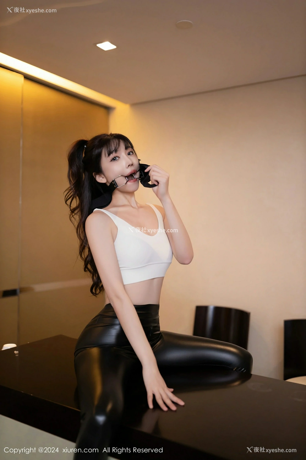 1P - [XiuRen秀人网] No.9377 陆萱萱